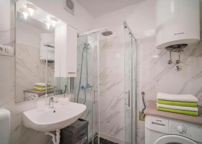 Slava Apartment *